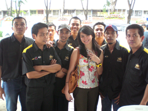 King Auto
Interior with Revalina S. Temat King Auto Interior with Revalina S. Temat