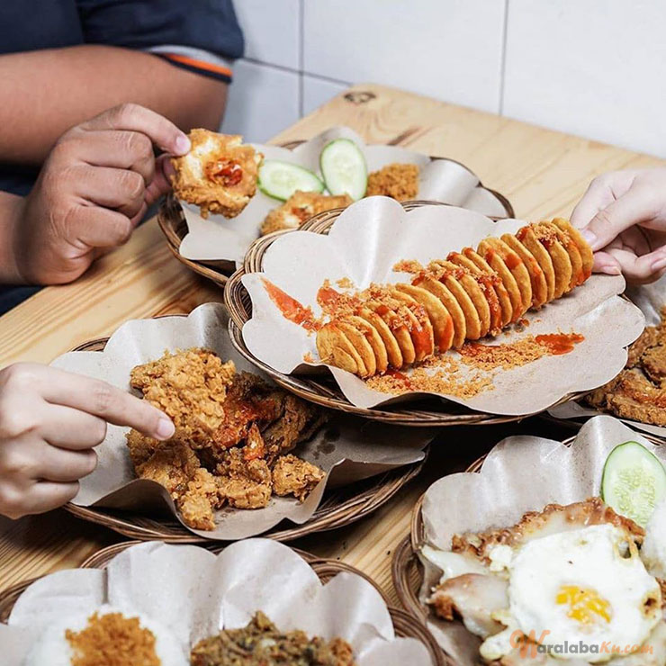 Franchise Ayam Geprek Chikidot ~ Peluang Bisnis Fried Chicken Ayam Geprek Kentang Spiral Nasi Kulit Crispy