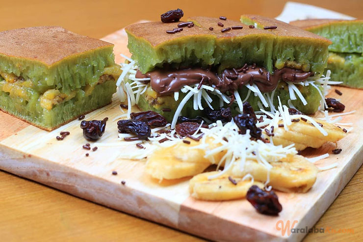 Franchise Martabak Spektakuler ~ Peluang Bisnis Martabak Terang Bulan Telor Kekinian