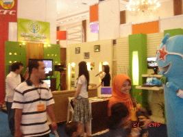 Stand Waralaba Lime Light Family Karaoke & Cafe