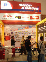 Stand Waralaba Shop & Drive